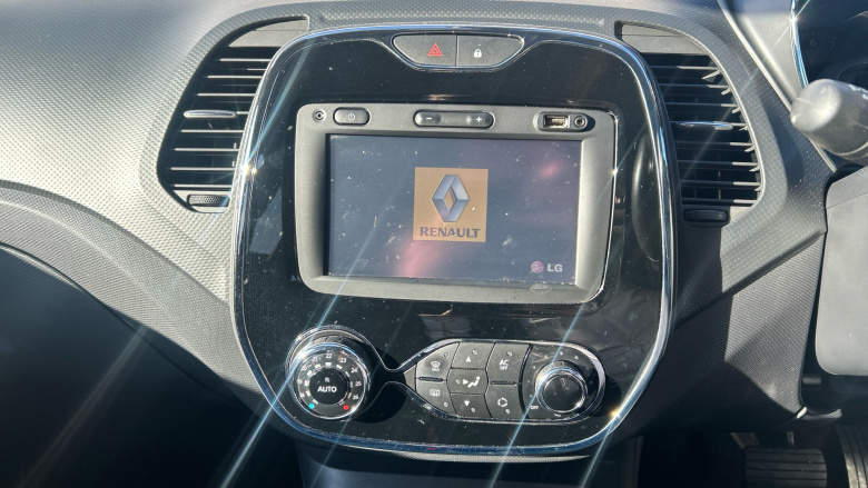 Renault Captur 1.2 TCE Dynamique S MediaNav 5dr EDC Petrol Hatchback